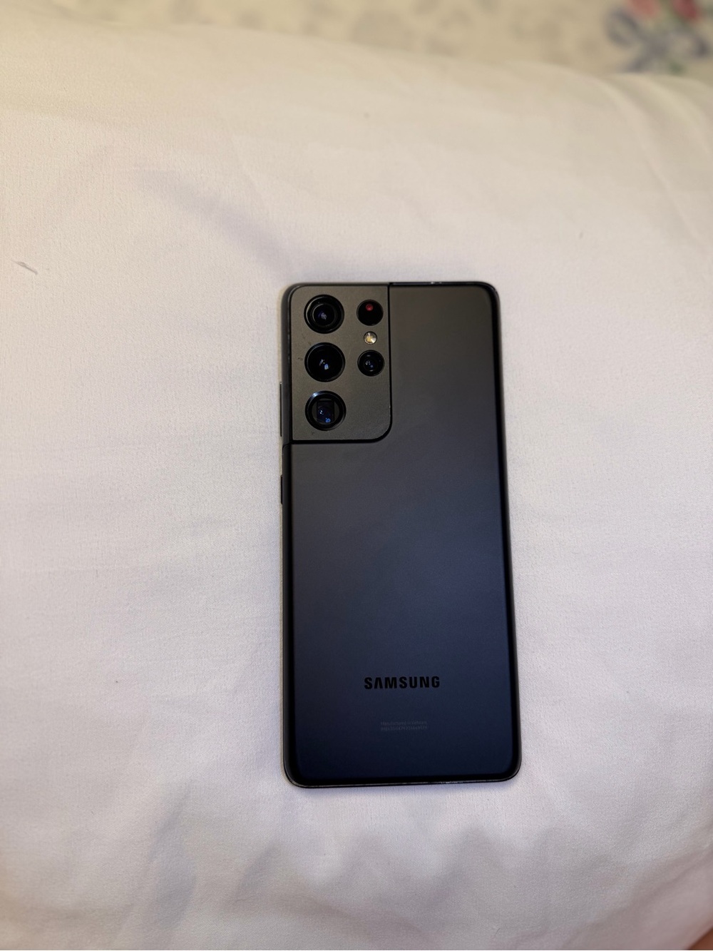 Samsung Galaxy S21 Ultra 5G 128GB Black Unlocked Smartphone SM-G998U1